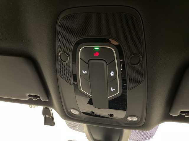 アウディ アウディ Ｑ５ SB 40TDIクワトロ Sライン 新潟県 2022(令4)年 2.2万km グレイシアホワイトメタリック S line plus パッケージ/・アーティフィシャルインテリアレザー/ （ドアアームレスト/センターコンソール）/・シートヒーター（フロント/リヤ）/・アコースティックガラス（フロントサイド）/マトリクスLEDヘッドライトパッケージ/・マトリクスLEDヘッドライト//ダイナミックターンインディケーター（フロント/リヤ）/・ヘッドライトウォッシャー/オプション20インチアルミホイール/MMI ナビゲーション/・Apple Car Play/・Android Auto/・バーチャルコックピットプラス/・サラウンドビューカメラ/アダプティブクルーズコントロール/アクティブレーンアシスト/パークアシスト/ETC2.0