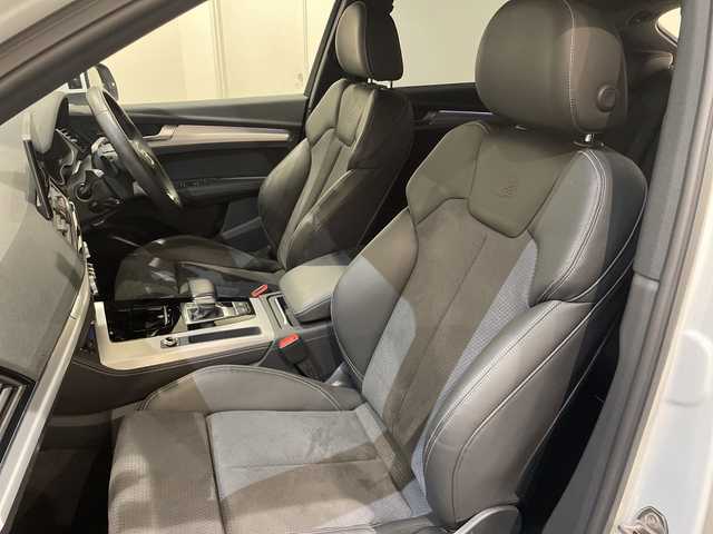 アウディ アウディ Ｑ５ SB 40TDIクワトロ Sライン 新潟県 2022(令4)年 2.2万km グレイシアホワイトメタリック S line plus パッケージ/・アーティフィシャルインテリアレザー/ （ドアアームレスト/センターコンソール）/・シートヒーター（フロント/リヤ）/・アコースティックガラス（フロントサイド）/マトリクスLEDヘッドライトパッケージ/・マトリクスLEDヘッドライト//ダイナミックターンインディケーター（フロント/リヤ）/・ヘッドライトウォッシャー/オプション20インチアルミホイール/MMI ナビゲーション/・Apple Car Play/・Android Auto/・バーチャルコックピットプラス/・サラウンドビューカメラ/アダプティブクルーズコントロール/アクティブレーンアシスト/パークアシスト/ETC2.0