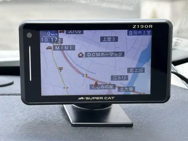 ボルボ Ｖ４０ クロスカントリー D4 サマム 岩手県 2018(平30)年 2.9万km パール 純正ナビ(BT、ipod、USB)/フルセグTV/ハーマンカードンオーディオ/バックカメラ　/レーダークルーズコントロール　/黒革シート/前席パワーシート　/前席シートヒーター　/プッシュスタート　/スマートキー×２　/ＥＴＣ　/ドライブレコーダー　/GPSレーダー/ナビステアリングスイッチ　/パドルシフト/革ステアリング/コーナーセンサー/12V/120Wソケット×2/オートライト/フォグランプ/保証書　取説