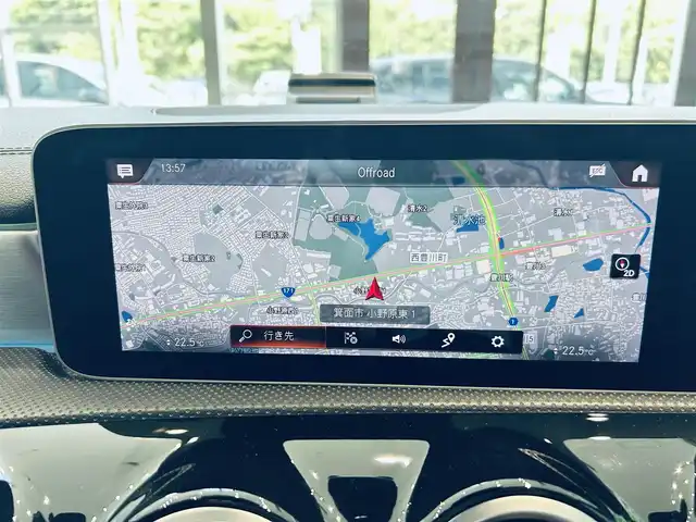 メルセデス・ベンツ ＣＬＡ２００ｄ Sブレーク AMGライン 大阪府 2019(令1)年 4.3万km デジタルホワイト レザーエクスクルーシブP/レーダーセーフティP/サンルーフ/HUD/ACC/純正ナビ/TV/360度カメラ/純正18インチAW/LEDヘッドライト/アンビエントライト/赤黒革/メモリ付きパワーシート/シートヒーター/電動リアゲート/ブラインドスポット/ワイヤレス充電/パドルシフト/クリアランスソナー/ETC/ドラレコ