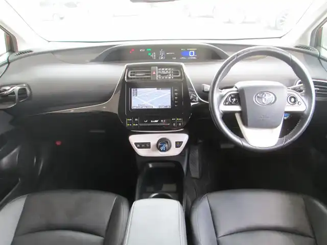 トヨタ プリウス S ツーリングセレクション 千葉県 2016(平28)年 13.6万km エモーショナルレッド 純正SDナビ、フルセグTV/バックカメラ/純正オーディオ【DVD/CD/BT/SD】/モデリスタエアロ(サイド/リア)/LEDヘッドライト&LEDフォグ/黒革シート/前席シートヒーター/革巻きステアリング/ナビ連動ステアリングスイッチ/レインクリアリングブルーミラー/社外ドライブレコーダー/ビルトインETC、スペアキー/取扱説明書/ナビ取扱説明書/新車時保証書/整備記録簿(H29/30/R1/3/4/5/7)