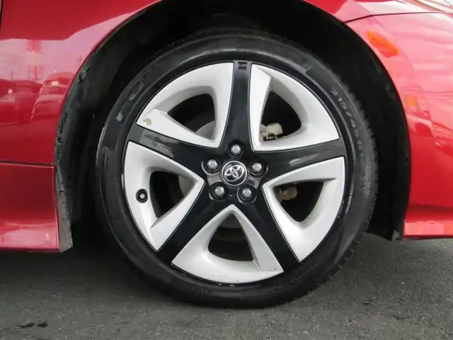 トヨタ プリウス S ツーリングセレクション 千葉県 2016(平28)年 13.6万km エモーショナルレッド 純正SDナビ、フルセグTV/バックカメラ/純正オーディオ【DVD/CD/BT/SD】/モデリスタエアロ(サイド/リア)/LEDヘッドライト&LEDフォグ/黒革シート/前席シートヒーター/革巻きステアリング/ナビ連動ステアリングスイッチ/レインクリアリングブルーミラー/社外ドライブレコーダー/ビルトインETC、スペアキー/取扱説明書/ナビ取扱説明書/新車時保証書/整備記録簿(H29/30/R1/3/4/5/7)