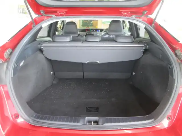 トヨタ プリウス S ツーリングセレクション 千葉県 2016(平28)年 13.6万km エモーショナルレッド 純正SDナビ、フルセグTV/バックカメラ/純正オーディオ【DVD/CD/BT/SD】/モデリスタエアロ(サイド/リア)/LEDヘッドライト&LEDフォグ/黒革シート/前席シートヒーター/革巻きステアリング/ナビ連動ステアリングスイッチ/レインクリアリングブルーミラー/社外ドライブレコーダー/ビルトインETC、スペアキー/取扱説明書/ナビ取扱説明書/新車時保証書/整備記録簿(H29/30/R1/3/4/5/7)