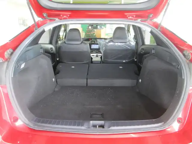 トヨタ プリウス S ツーリングセレクション 千葉県 2016(平28)年 13.6万km エモーショナルレッド 純正SDナビ、フルセグTV/バックカメラ/純正オーディオ【DVD/CD/BT/SD】/モデリスタエアロ(サイド/リア)/LEDヘッドライト&LEDフォグ/黒革シート/前席シートヒーター/革巻きステアリング/ナビ連動ステアリングスイッチ/レインクリアリングブルーミラー/社外ドライブレコーダー/ビルトインETC、スペアキー/取扱説明書/ナビ取扱説明書/新車時保証書/整備記録簿(H29/30/R1/3/4/5/7)