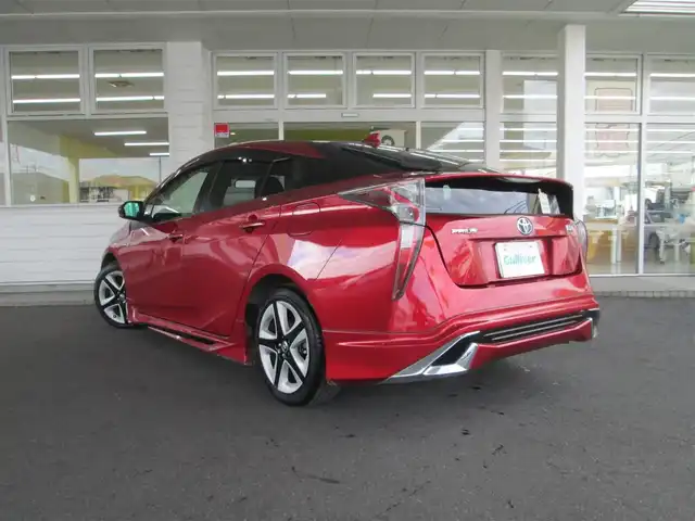 トヨタ プリウス S ツーリングセレクション 千葉県 2016(平28)年 13.6万km エモーショナルレッド 純正SDナビ、フルセグTV/バックカメラ/純正オーディオ【DVD/CD/BT/SD】/モデリスタエアロ(サイド/リア)/LEDヘッドライト&LEDフォグ/黒革シート/前席シートヒーター/革巻きステアリング/ナビ連動ステアリングスイッチ/レインクリアリングブルーミラー/社外ドライブレコーダー/ビルトインETC、スペアキー/取扱説明書/ナビ取扱説明書/新車時保証書/整備記録簿(H29/30/R1/3/4/5/7)