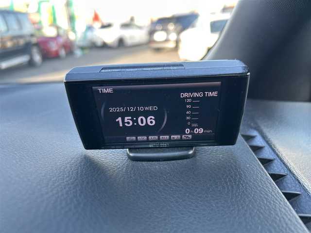 トヨタ ノア ハイブリッド G 愛知県 2015(平27)年 14.2万km ブラック /禁煙//アルパイン12.8インチフリップダウンモニター//アルパイン10インチナビ//CD/DVD/BT/MSV/フルセグ//バックカメラ//レーダー探知機//置くだけ充電//純正ドライブレコーダー//ビルトインETC//両側パワースライドドア//PCS//クルーズコントロール//横滑り防止装置//シートヒーター//LEDオートライト//フォグランプ//オートリトラウィンカーミラー//ロールサンシェード//革巻きステアリング//ステアリングスイッチ//照明付バニティミラー//nanoe//純正フロアマット//純正ドアバイザー//スペアスマートキー//新車時保証書//取扱説明書//サマータイヤ付純正15AW積込