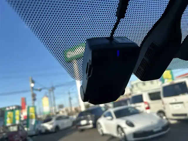 トヨタ ノア ハイブリッド G 愛知県 2015(平27)年 14.2万km ブラック /禁煙//アルパイン12.8インチフリップダウンモニター//アルパイン10インチナビ//CD/DVD/BT/MSV/フルセグ//バックカメラ//レーダー探知機//置くだけ充電//純正ドライブレコーダー//ビルトインETC//両側パワースライドドア//PCS//クルーズコントロール//横滑り防止装置//シートヒーター//LEDオートライト//フォグランプ//オートリトラウィンカーミラー//ロールサンシェード//革巻きステアリング//ステアリングスイッチ//照明付バニティミラー//nanoe//純正フロアマット//純正ドアバイザー//スペアスマートキー//新車時保証書//取扱説明書//サマータイヤ付純正15AW積込