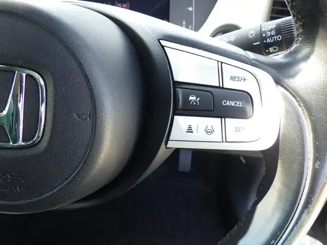 ホンダ フィット e:HEVホーム 千葉県 2020(令2)年 6.2万km プレミアムグラマラスブロンズP ホンダセンシング/・衝突軽減ブレーキ（CMBS）/・車線維持支援システム（LKAS）/・アダプティブクルーズコントロール（ACC）/純正SDナビ/【CD再生機能】/バックカメラ/ドライブレコーダー/ハーフレザーシート/革巻きステアリング/ステアリングスイッチ/ETC/LEDヘッドライト/ウインカーミラー/コーナーセンサー/サイド/カーテンエアバッグ/スマートキー