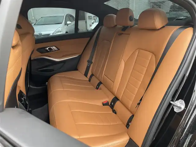 ＢＭＷ ３２０ｄ xDrive Mスポーツ 兵庫県 2019(令1)年 4.7万km サファイアブラックP /ハイラインパッケージ//ブラウンレザーシート//前席シートヒーター/電動シート/運転席メモリー付//純正ナビ//Bluetooth//ステアリングリモコン//バックカメラ//フットトランクオープナー//ワイヤレスチャージング//アイドリングストップ//パドルシフト//アンビエントライト//ミラー一体型ETC//オートLEDヘッドランプ//LEDフォグ//リヤフォグライト//純正18インチAW//ドライブレコーダー前後//ACC//正面衝突警告//側面衝突警告//車線逸脱警告//車線変更警告//PDC（パークディスタンスコントロール）//アクティブPDC緊急ブレーキ（後退時ブレーキ）//ハイビームアシスタンス
