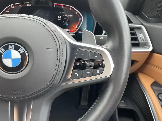 ＢＭＷ ３２０ｄ xDrive Mスポーツ 兵庫県 2019(令1)年 4.7万km サファイアブラックP /ハイラインパッケージ//ブラウンレザーシート//前席シートヒーター/電動シート/運転席メモリー付//純正ナビ//Bluetooth//ステアリングリモコン//バックカメラ//フットトランクオープナー//ワイヤレスチャージング//アイドリングストップ//パドルシフト//アンビエントライト//ミラー一体型ETC//オートLEDヘッドランプ//LEDフォグ//リヤフォグライト//純正18インチAW//ドライブレコーダー前後//ACC//正面衝突警告//側面衝突警告//車線逸脱警告//車線変更警告//PDC（パークディスタンスコントロール）//アクティブPDC緊急ブレーキ（後退時ブレーキ）//ハイビームアシスタンス