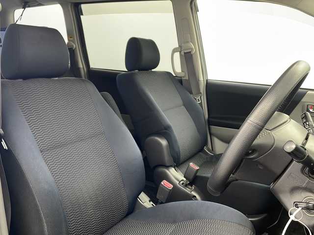 トヨタ ヴォクシー Z 煌 栃木県 2006(平18)年 14.2万km ブラック 純正HDDナビ/バックカメラ/ETC/ステアリングスイッチ/８人乗り/両側パワースライドドア