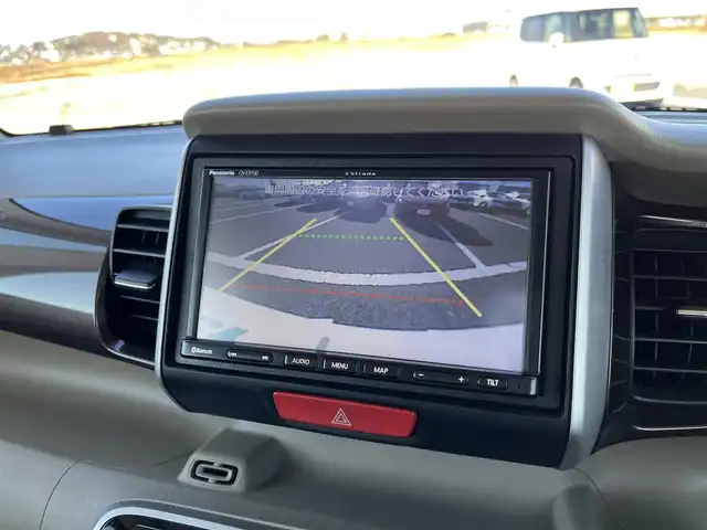 ホンダ Ｎ ＢＯＸ スラッシュ G・L ノヴァカントリースタイル 鳥取県 2019(令1)年 2.8万km プラチナホワイトパール ツートンカラー/社外ナビ/ワンセグ/ＣＤ/ＢＴ/ＵＳＢ/バックカメラ・ビルトインＥＴＣ/前席シートヒーター/ステアリングヒーター/安心パッケージ/シティーブレーキアシスト/キセノンヘットライト/オートライト/純正14インチアルミホイール/プッシュエンジンスタート/ウィンカーミラー