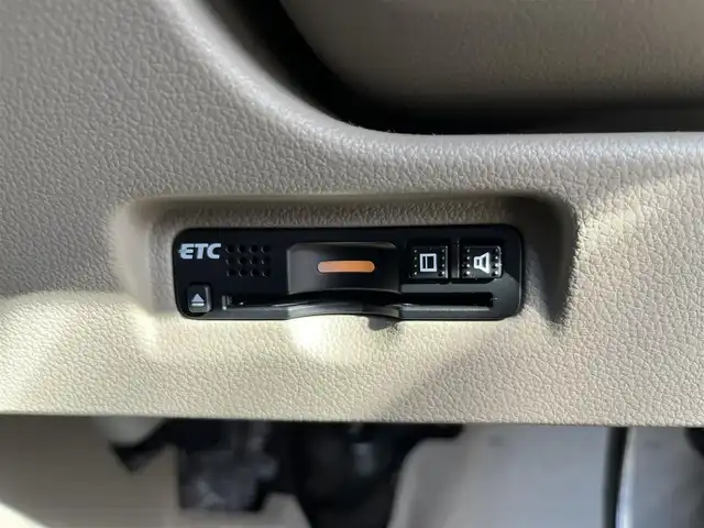 ホンダ Ｎ ＢＯＸ スラッシュ G・L ノヴァカントリースタイル 鳥取県 2019(令1)年 2.8万km プラチナホワイトパール ツートンカラー/社外ナビ/ワンセグ/ＣＤ/ＢＴ/ＵＳＢ/バックカメラ・ビルトインＥＴＣ/前席シートヒーター/ステアリングヒーター/安心パッケージ/シティーブレーキアシスト/キセノンヘットライト/オートライト/純正14インチアルミホイール/プッシュエンジンスタート/ウィンカーミラー