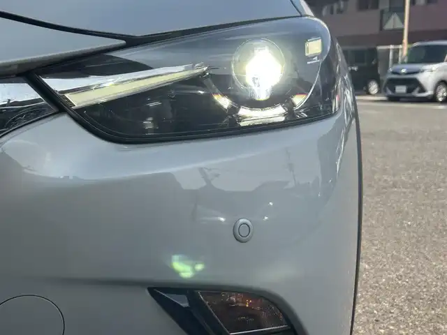 マツダ ＣＸ－３ 20S プロアクティブ 福岡県 2019(平31)年 5.7万km セラミックM ワンオーナー/純正メモリーナビ/　(AM/FM/CD/DVD/Bluetooth/iPod/フルセグTV)/フロント・バック・サイドカメラ/360度ビューモニター/i-アクティブセンス/・プリクラッシュセーフティ/・スマートシティブレーキサポート(前進/後退)/・マツダレーダークルーズコントロール/・ドライバーアテンションアラート/・車線逸脱警報/・交通標識認識/・車間認知支援/・アクティブドライビングディスプレイ/横滑り防止/パーキングセンサー/オートライト/アイドリングストップ/純正18インチアルミホイール/電格ウィンカーミラー/ドアバイザー/黒色ハーフレザーシート/パドルシフト/ステアリングスイッチ/ブレーキホールド/前方ドライブレコーダー/ビルトインETC/純正フロアマット/盗難防止装置/スペアキー×1/保証書/取扱説明書/ナビ取扱説明書
