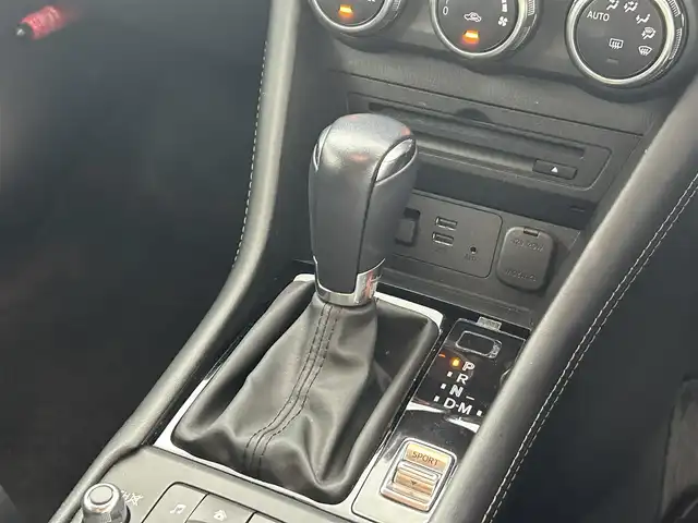 マツダ ＣＸ－３ 20S プロアクティブ 熊本県 2019(平31)年 5.7万km セラミックM ワンオーナー/純正メモリーナビ/　(AM/FM/CD/DVD/Bluetooth/iPod/フルセグTV)/フロント・バック・サイドカメラ/360度ビューモニター/i-アクティブセンス/・プリクラッシュセーフティ/・スマートシティブレーキサポート(前進/後退)/・マツダレーダークルーズコントロール/・ドライバーアテンションアラート/・車線逸脱警報/・交通標識認識/・車間認知支援/・アクティブドライビングディスプレイ/横滑り防止/パーキングセンサー/オートライト/アイドリングストップ/純正18インチアルミホイール/電格ウィンカーミラー/ドアバイザー/黒色ハーフレザーシート/パドルシフト/ステアリングスイッチ/ブレーキホールド/前方ドライブレコーダー/ビルトインETC/純正フロアマット/盗難防止装置/スペアキー×1/保証書/取扱説明書/ナビ取扱説明書