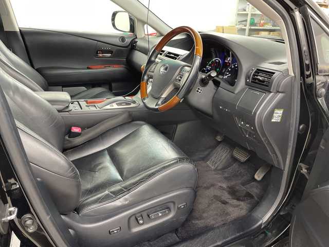 レクサス ＲＸ 450h バージョンL 道央・札幌 2009(平21)年 13.9万km ブラック ・４WD/ハイブリッド/・純正メーカーHDDナビ/・DVD.CD.HDD.フルセグ/・バックカメラ/・パワーバックドア /・レザーシート/D.N席パワーシート/・運転席/助手席シートヒーター/エアーシート/・クルーズコントロール/・HIDライト/オートライト/・社外ドライブレコーダー/・ヘッドアップディスプレイ/・ビルトインETC/・スマートキー