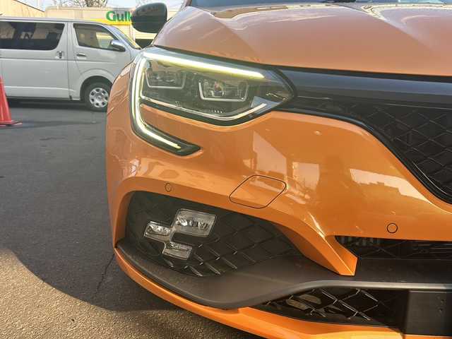 ルノー メガーヌ ルノー スポール 道央・札幌 2019(平31)年 3.7万km オレンジ RS/純正19インチAW/純正ディスプレイオーディオ/パドルシフト/パーキングアシスト/電動パーキング/ハンドルヒーター/シートヒーター/革巻きステアリング/ブラインドスポットモニター