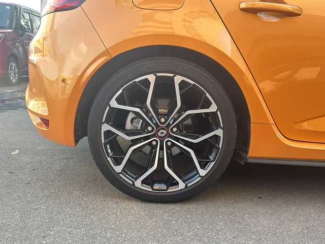 ルノー メガーヌ ルノー スポール 道央・札幌 2019(平31)年 3.7万km オレンジ RS/純正19インチAW/純正ディスプレイオーディオ/パドルシフト/パーキングアシスト/電動パーキング/ハンドルヒーター/シートヒーター/革巻きステアリング/ブラインドスポットモニター