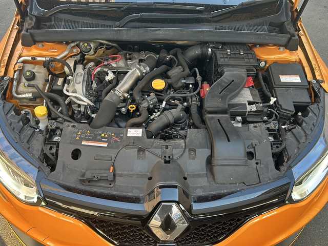 ルノー メガーヌ ルノー スポール 道央・札幌 2019(平31)年 3.7万km オレンジ RS/純正19インチAW/純正ディスプレイオーディオ/パドルシフト/パーキングアシスト/電動パーキング/ハンドルヒーター/シートヒーター/革巻きステアリング/ブラインドスポットモニター