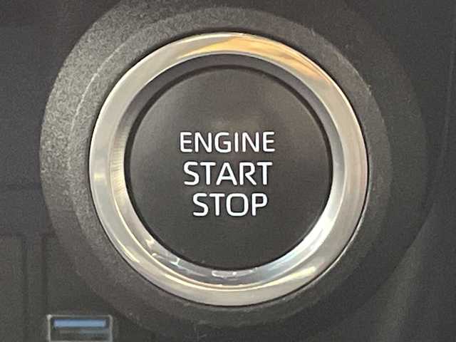 トヨタ ハリアー Z レザーパッケージ 岐阜県 2023(令5)年 3.9万km プレシャスブラックパール 純正SDナビ/FM/AM/BT/フルセグ/パノラミックビューモニター/デジタルインナーミラー/ビルトインETC2.0/レーダークルーズコントロール/レーンキープアシスト/プリクラッシュセーフティ/本革ステアリング/ステアリングヒーター/本革シート/シートヒーター/エアベンチレーション/パワーバックドア/メモリーシート/電子サイドブレーキ/MTモード付AT/LEDオートライト/オートマチックハイビーム/フォグランプ/スペアキー/タイプC/プッシュスタート