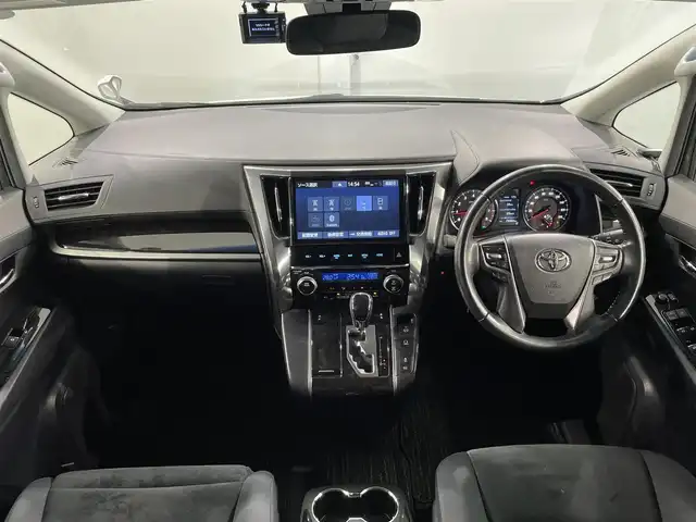 トヨタ アルファード S Aパッケージ 愛知県 2019(令1)年 7.5万km ホワイトパールクリスタルシャイン 純正１０インチナビ/（フルセグTV/AM/FM/Bluetooth）/衝突軽減ブレーキ/両側パワースライドドア/レーダークルーズコントロール/ビルトインETC/バックカメラ/ドライブレコーダー/コーナーセンサー/レーンキープアシスト/パーキングアシスト/プッシュスタート/スマートキー/純正フロアマット/純正18インチアルミホイール/オートライト