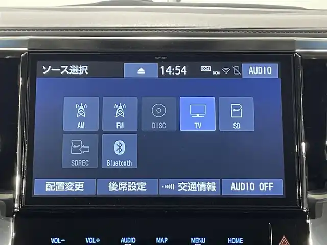 トヨタ アルファード S Aパッケージ 愛知県 2019(令1)年 7.5万km ホワイトパールクリスタルシャイン 純正１０インチナビ/（フルセグTV/AM/FM/Bluetooth）/衝突軽減ブレーキ/両側パワースライドドア/レーダークルーズコントロール/ビルトインETC/バックカメラ/ドライブレコーダー/コーナーセンサー/レーンキープアシスト/パーキングアシスト/プッシュスタート/スマートキー/純正フロアマット/純正18インチアルミホイール/オートライト