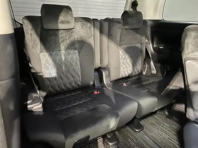 トヨタ アルファード S Aパッケージ 愛知県 2019(令1)年 7.5万km ホワイトパールクリスタルシャイン 純正１０インチナビ/（フルセグTV/AM/FM/Bluetooth）/衝突軽減ブレーキ/両側パワースライドドア/レーダークルーズコントロール/ビルトインETC/バックカメラ/ドライブレコーダー/コーナーセンサー/レーンキープアシスト/パーキングアシスト/プッシュスタート/スマートキー/純正フロアマット/純正18インチアルミホイール/オートライト