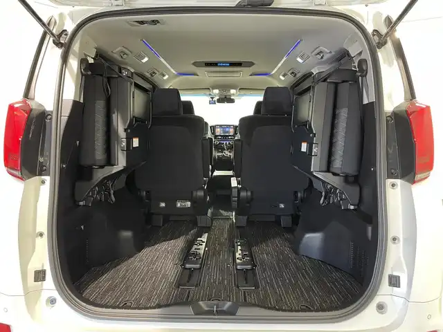 トヨタ アルファード S Aパッケージ 愛知県 2019(令1)年 7.5万km ホワイトパールクリスタルシャイン 純正１０インチナビ/（フルセグTV/AM/FM/Bluetooth）/衝突軽減ブレーキ/両側パワースライドドア/レーダークルーズコントロール/ビルトインETC/バックカメラ/ドライブレコーダー/コーナーセンサー/レーンキープアシスト/パーキングアシスト/プッシュスタート/スマートキー/純正フロアマット/純正18インチアルミホイール/オートライト