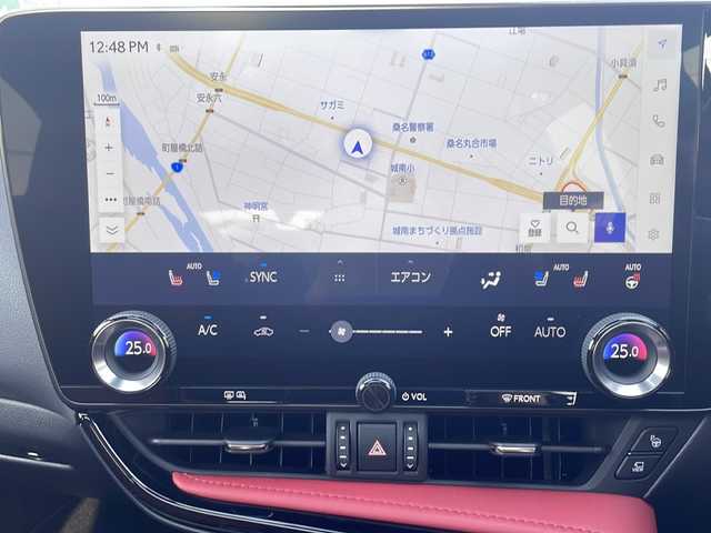 レクサス ＮＸ 350h Fスポーツ 三重県 2023(令5)年 1.8万km ホワイトノーヴァガラスフレーク メーカーオプション/・ムーンルーフ/・デジタルインナーミラー/・アクセサリーコンセント/レクサスチームメイト/・パノラミックビューモニター/・パーキングサポート/・緊急時操舵支援/・フロントクロストラフィックアラート/・レーンチェンジアシスト/三眼フルLEDヘッドランプ/・アダプティブハイビームシステム/・ヘッドランプクリーナー/・LEDコーナリングランプ/セーフティシステムプラス/・プリクラッシュセーフティ/・レーンディパーチャーアラート/・レーントレーシングアシスト/・レーダークルーズコントロール/・ロードサインアシスト/・発進遅れ告知機能/・ドライバー異常時対応システム/・プロアクティブドライビングアシスト/BSM/パーキングサポートブレーキ/純正14型ディスプレイオーディオプラス/【ナビ/フルセグ/BT/USB/Miracast】/ビルトインETC2.0/前後ドライブレコーダー/パドルシフト/HUD/パワーバックドア/レザーシート/D/N席パワーシート/D/N席シートベンチレーション/D/N席シートヒーター/ステアリングヒーター/プッシュスタート/スマートキー/フロアマット