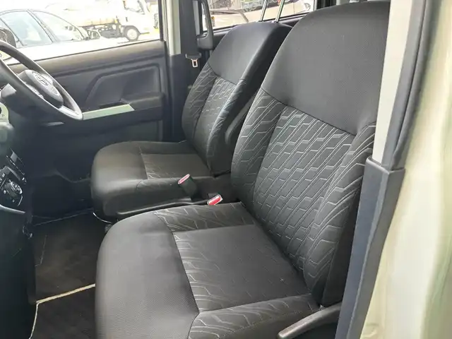 トヨタ タンク G コージーエディション 京都府 2020(令2)年 3.9万km パールホワイトⅢ ワンオーナー車/スマートアシスト3/・衝突回避支援ブレーキ機能/・衝突警報機能/・車線逸脱警報機能/・オートハイビーム/純正メモリーナビ、地デジ、Bluetooth/バックカメラ/前席シートヒーター/ドライブレコーダー/ビルトインETC/LEDヘッドランプ/フォグランプ
