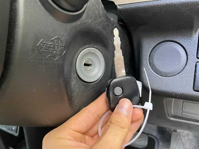 スズキ アルト L 高知県 2015(平27)年 5万km アーバンブラウンパールメタリック ディスプレイオーディオ/Bluetooth接続/バックカメラ/リモコンキー/保証書/取扱説明書/記録簿/アイドリングストップ/ABS/横滑り防止装置/盗難防止装置/純正フロアマット/CD