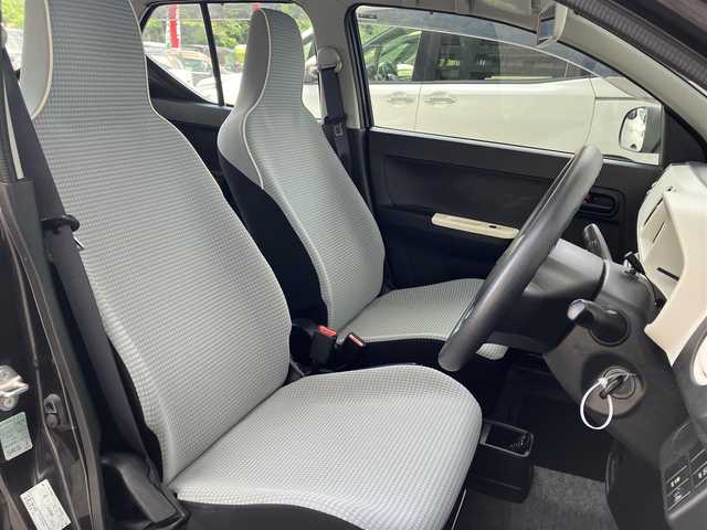 スズキ アルト L 高知県 2015(平27)年 5万km アーバンブラウンパールメタリック ディスプレイオーディオ/Bluetooth接続/バックカメラ/リモコンキー/保証書/取扱説明書/記録簿/アイドリングストップ/ABS/横滑り防止装置/盗難防止装置/純正フロアマット/CD