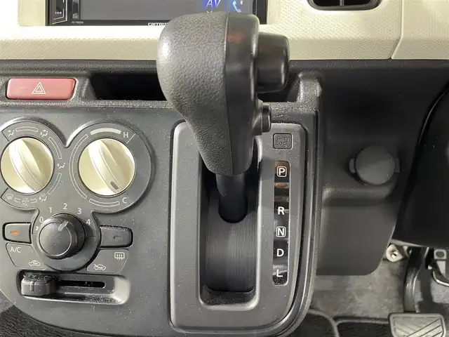スズキ アルト L 広島県 2015(平27)年 5万km アーバンブラウンパールメタリック ディスプレイオーディオ（FH-7100DVD）/・Bluetooth接続/CD/DVD/バックカメラ/リモコンキー/保証書/取扱説明書/記録簿/アイドリングストップ/ABS/横滑り防止装置/盗難防止装置/フロアマット