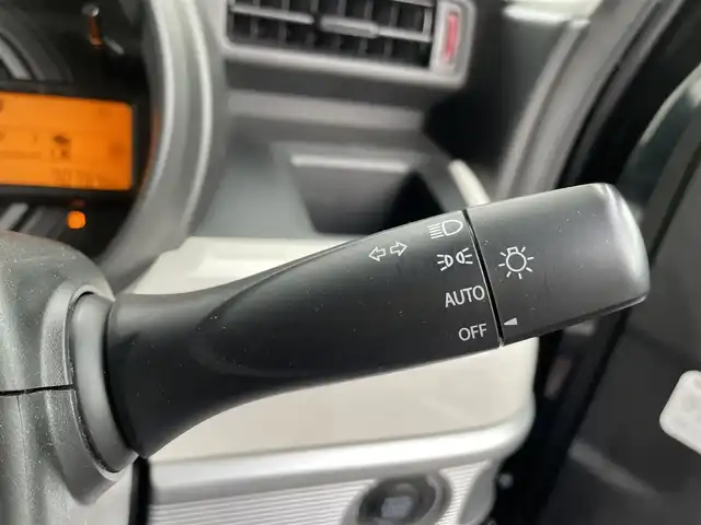 スズキ スペーシア HYBRID X 石川県 2019(平31)年 7.1万km 黒 社外メモリーナビ/フルセグTV/バックカメラ/LEDヘッドライト/ETC/両側パワースライドドア/スマートキー/プッシュスタート/シートヒーター/電動ミラー/レーダーブレーキ/コーナーセンサー/ABS/オートエアコン/オートライト