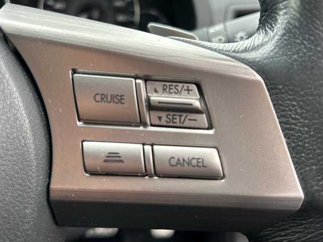 スバル アウトバック 2．5iアイサイト SパケLTD 長野県 2012(平24)年 7.1万km サテンホワイトパール ・純正7インチメモリーナビゲーション/CD DVD フルセグTV Bluetooth/・ETC/・サンルーフ/・アイサイト/・クルーズコントロール/・パドルシフト/・HIDヘッドライト/・オートライト/・フォグライト/・純正18インチアルミホイール/・パワーシート(D/N)/・ハーフレザー調シート/・横滑り防止装置/・スマートキー/・エンジンプッシュスタート/・フロアマット/・ウィンカーミラー/・電動格納ミラー