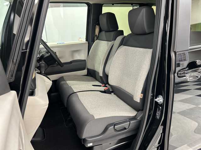 ホンダ Ｎ ＢＯＸ カスタム 岐阜県 2025(令7)年 0.1千km スマートブラック ディスプレイオーディオ/プッシュスタート/スマートキー/ウインカーミラー/ETC/USB入力端子/Bluetooth/片側パワースライドドア/レーンキープアシスト/LEDヘッドライト/サイドバイザー/オートライト/衝突軽減システム/コーナーセンサー前後/バックモニター/シートヒーター/前方ドラレコ