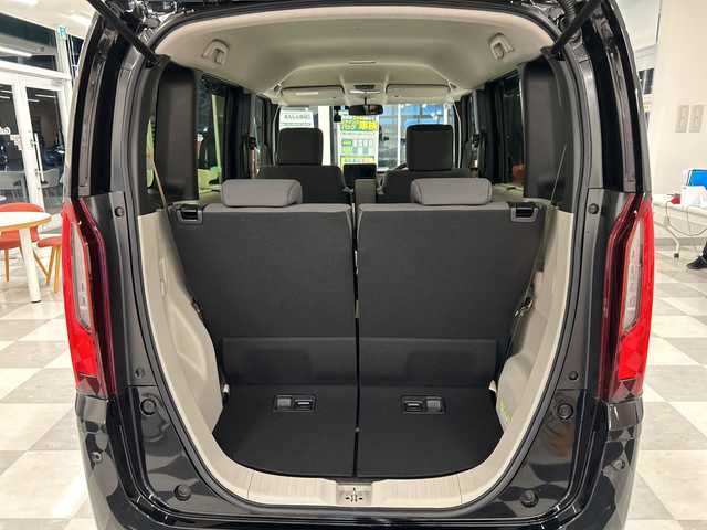 ホンダ Ｎ ＢＯＸ カスタム 岐阜県 2025(令7)年 0.1千km スマートブラック ディスプレイオーディオ/プッシュスタート/スマートキー/ウインカーミラー/ETC/USB入力端子/Bluetooth/片側パワースライドドア/レーンキープアシスト/LEDヘッドライト/サイドバイザー/オートライト/衝突軽減システム/コーナーセンサー前後/バックモニター/シートヒーター/前方ドラレコ