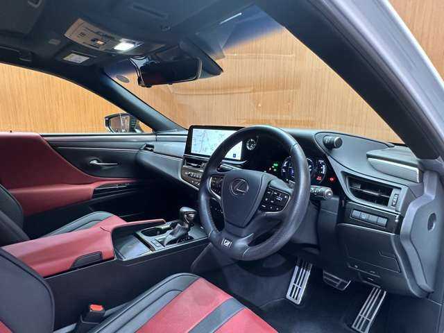 レクサス ＥＳ 300h Fスポーツ 千葉県 2023(令5)年 3.3万km 白 ムーンルーフ　/三眼ＬＥＤ　/ＬＳＳ　/純正ナビ　/３６０°カメラ　/レーダークルーズ　/レザーシート　/シートヒーター　/ベンチレーション　/パワーシート　/ＢＳＭ　/電動リアゲート　/ハイビームアシスト　/ドラレコ
