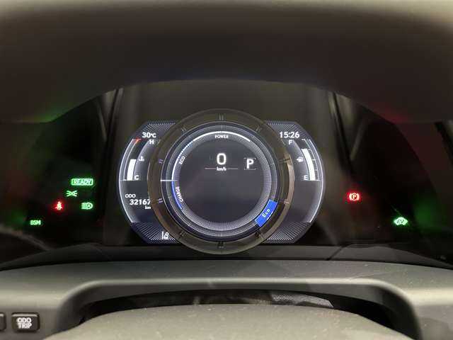 レクサス ＥＳ 300h Fスポーツ 千葉県 2023(令5)年 3.3万km 白 ムーンルーフ　/三眼ＬＥＤ　/ＬＳＳ　/純正ナビ　/３６０°カメラ　/レーダークルーズ　/レザーシート　/シートヒーター　/ベンチレーション　/パワーシート　/ＢＳＭ　/電動リアゲート　/ハイビームアシスト　/ドラレコ