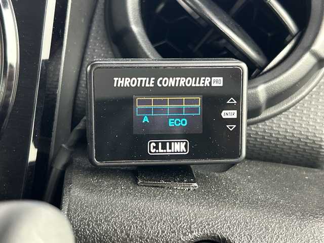 スズキ ジムニー XL 愛知県 2020(令2)年 2.3万km ミディアムグレー 禁煙車/４WD/ターボ/純正８インチナビ/（CD/DVD/Bluetooth/SD)/フロントカメラ/タフレックルーフキャリア/シーエルリンク製２インチリフトアップ/シーエルリンク製フロント・リアバンパー/シーエルリンク製グリル/スロットルコントローラー/スズキセーフティサポート/・衝突軽減ブレーキ/・レーンキープアシスト/・オートマチックハイビーム/ETC/前席シートヒーター/ダウンヒルアシスト/１７インチアルミホイール/スマートキー/スペアキー１本/プッシュスタート/LEDヘッドライト/フロントフォグランプ/オートライト/フロアマット/横滑り防止装置