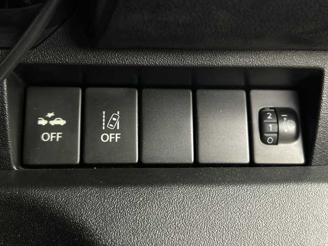 スズキ ジムニー XL 愛知県 2020(令2)年 2.3万km ミディアムグレー 禁煙車/４WD/ターボ/純正８インチナビ/（CD/DVD/Bluetooth/SD)/フロントカメラ/タフレックルーフキャリア/シーエルリンク製２インチリフトアップ/シーエルリンク製フロント・リアバンパー/シーエルリンク製グリル/スロットルコントローラー/スズキセーフティサポート/・衝突軽減ブレーキ/・レーンキープアシスト/・オートマチックハイビーム/ETC/前席シートヒーター/ダウンヒルアシスト/１７インチアルミホイール/スマートキー/スペアキー１本/プッシュスタート/LEDヘッドライト/フロントフォグランプ/オートライト/フロアマット/横滑り防止装置