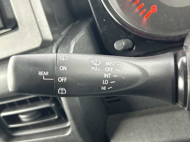 スズキ ジムニー XL 愛知県 2020(令2)年 2.3万km ミディアムグレー 禁煙車/４WD/ターボ/純正８インチナビ/（CD/DVD/Bluetooth/SD)/フロントカメラ/タフレックルーフキャリア/シーエルリンク製２インチリフトアップ/シーエルリンク製フロント・リアバンパー/シーエルリンク製グリル/スロットルコントローラー/スズキセーフティサポート/・衝突軽減ブレーキ/・レーンキープアシスト/・オートマチックハイビーム/ETC/前席シートヒーター/ダウンヒルアシスト/１７インチアルミホイール/スマートキー/スペアキー１本/プッシュスタート/LEDヘッドライト/フロントフォグランプ/オートライト/フロアマット/横滑り防止装置