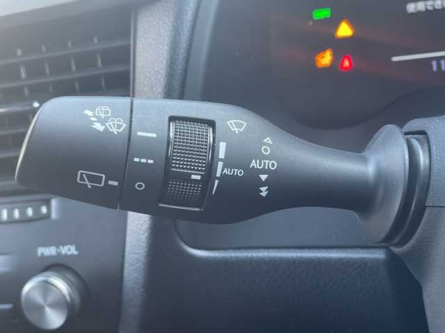 レクサス ＲＸ 300 Fスポーツ 高知県 2020(令2)年 3.3万km グラファイトブラックガラスフレーク 12.3インチタッチワイドディスプレイ＆リモートタッチ（タッチパッド式）/・ナビゲーションシステム/・CD/DVD/TV/BT/AUX/リヤビューカメラ/３６０°カメラ/プリクラッシュセーフティ/ヘッドアップディスプレイ/レーダークルーズコントロール/ブレーキアシスト/運転席/助手席シートヒーター/運転席/助手席ベンチレーション/ハンドルヒーター/ドライブモードセレクトスイッチ/ドライブレコーダー/ETC2.0/パドルシフト/純正アルミホイール２０インチ