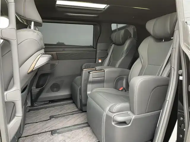 トヨタ アルファード Z 石川県 2024(令6)年 0.2万km 黒 ワンオーナー/メーカー純正ナビ/フルセグTV/HDMI/Bluetooth/全方位モニター/フリップダウンモニター/デジタルインナーミラー/左右独立ムーンルーフ/パーキングアシスト/電動リアゲート/両側電動スライドドア/ETC2.0/ワイヤレス充電/パワーバックドア/BSM/LEDオートライト/シートヒーター /ベンチレーション/ダブルサイドステップ