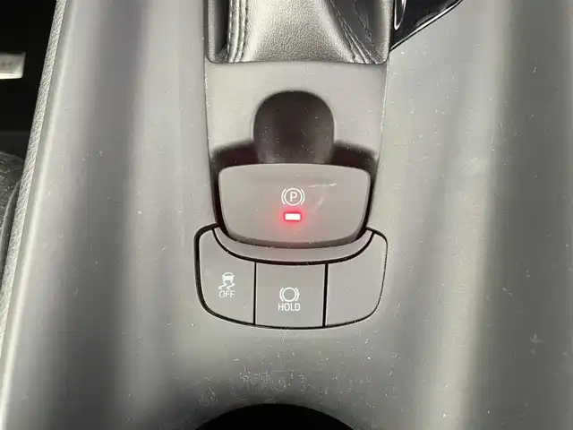トヨタ Ｃ－ＨＲ S－T LEDパッケージ 富山県 2019(令1)年 3万km ホワイトパールクリスタルシャイン 4WD/純正ナビ/CD/DVD/BT/SD/フルセグTV/バックカメラ/ETC/ドライブレコーダー/レーダークルーズコントロール/衝突軽減ブレーキ/レーンキープアシスト/横滑り防止装置/スマートキー/スペアキー有/オートLEDライト/純正17インチアルミホイール/純正フロアマット/保証書/取扱説明書