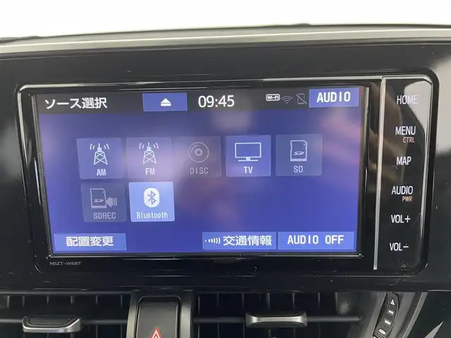 トヨタ Ｃ－ＨＲ S－T LEDパッケージ 富山県 2019(令1)年 3万km ホワイトパールクリスタルシャイン 4WD/純正ナビ/CD/DVD/BT/SD/フルセグTV/バックカメラ/ETC/ドライブレコーダー/レーダークルーズコントロール/衝突軽減ブレーキ/レーンキープアシスト/横滑り防止装置/スマートキー/スペアキー有/オートLEDライト/純正17インチアルミホイール/純正フロアマット/保証書/取扱説明書