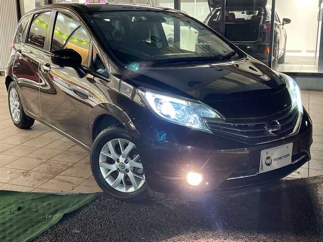 日産 ノート メダリスト エマージェンシーB 埼玉県 2015(平27)年 4.5万km インペリアルアンバーP エマージェンシーブレーキ/アラウンドビューモニター/HIDオートライト/ハーフレザーシート/純正15インチAW/プッシュスタート/禁煙車