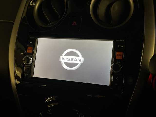 日産 ノート メダリスト エマージェンシーB 埼玉県 2015(平27)年 4.5万km インペリアルアンバーP エマージェンシーブレーキ/アラウンドビューモニター/HIDオートライト/ハーフレザーシート/純正15インチAW/プッシュスタート/禁煙車