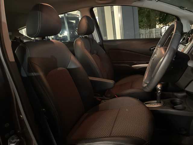 日産 ノート メダリスト エマージェンシーB 埼玉県 2015(平27)年 4.5万km インペリアルアンバーP エマージェンシーブレーキ/アラウンドビューモニター/HIDオートライト/ハーフレザーシート/純正15インチAW/プッシュスタート/禁煙車