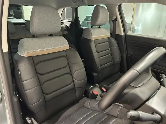 シトロエン シトロエン Ｃ３ エアクロス シャイン ブルーHDi 愛知県 2023(令5)年 5.1万km グレーⅡ Apple car play/社外地デジチューナー/置くだけ充電/ブラインドスポットモニター/純正ディスプレイオーディオ/社外前後ドライブレコーダー/プッシュスタート/バックモニター/クルーズコントロール/ETC